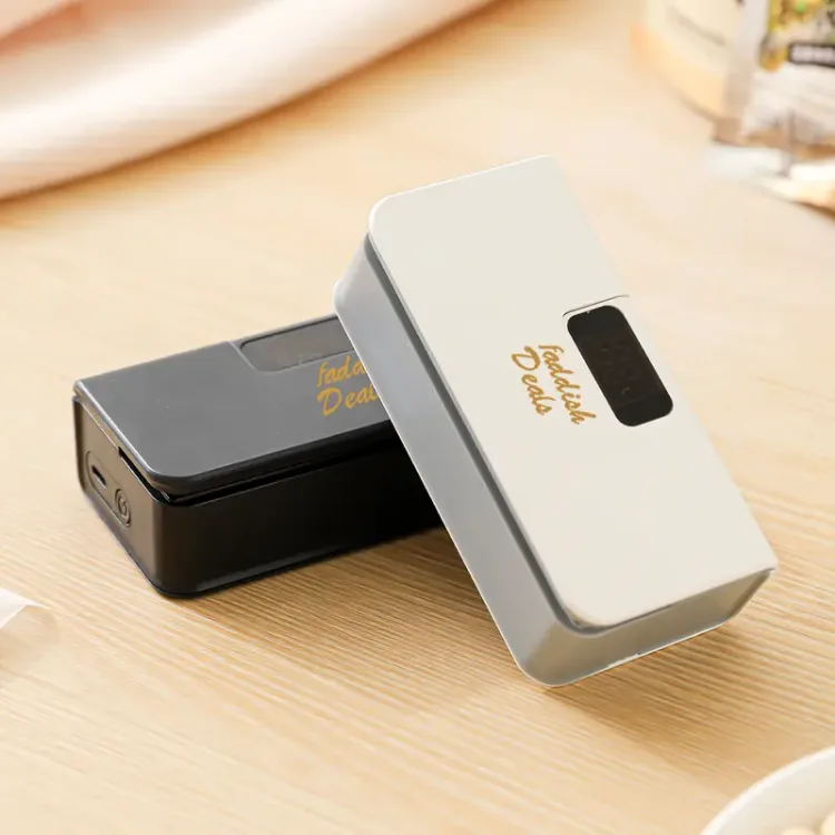Portable sealing machine, suitable for sealing of snacks, coffee and pet food packaging, bag cutter, rechargeable, compact food storage sealing device., image 1